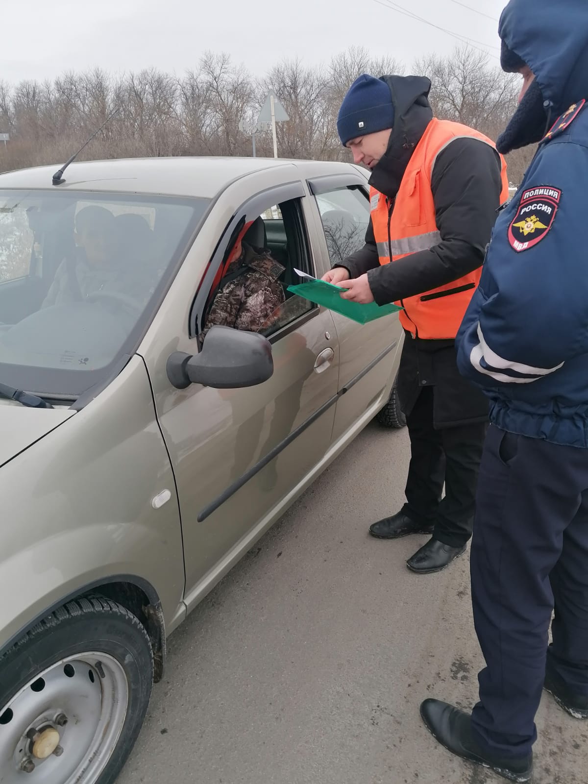 Профилактические мероприятия по безопасности на переездах прошли в границах Балашовской дистанции пути..